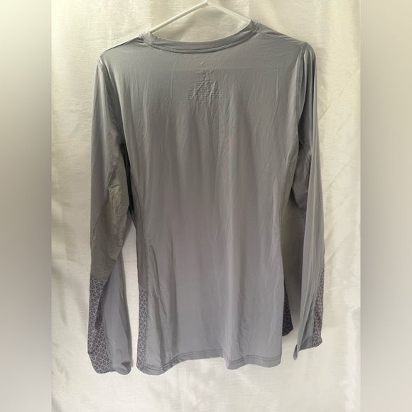 Women’s L.L Bean Sport Shirt Long Sleeve Tee Gray Size L - Picture 4 of 6
